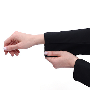 AFDW110-3 Ветровка Essentials черный